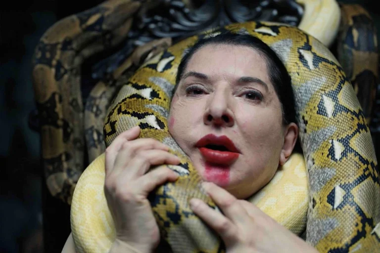 Marina Abramović, Seven Deaths