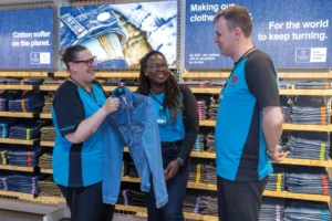 Retail Sector Navigates Economic Headwinds with Significant Hourly Pay Increases and Enhanced Employee Benefits in 2026