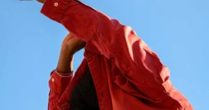 SeamsFriendly Champions Sustainable Fashion with Customizable, Reversible Designs and Inclusive Sizing, Offering Exclusive Discounts