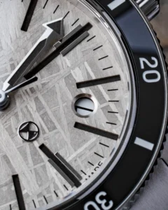 Favre Leuba Deep Raider Renaissance Meteorite and Malachite: Celestial and Earthly Wonders on the Wrist