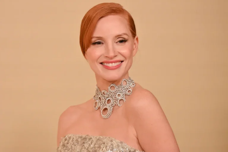 Jessica Chastain Unveils Striking Chin-Length Bob at Breakthrough Prize Ceremony