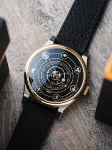 Kneijnsberg Hugenius: A Modern Homage to a Horological Pioneer