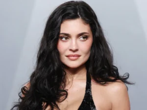 Kylie Jenner Embraces Spring’s Floral Gem Nail Trend with Exquisite Manicure