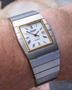 The Enigmatic Jaeger-LeCoultre 114.100.54: A Deep Dive into a Forgotten Era of Integrated Bracelets