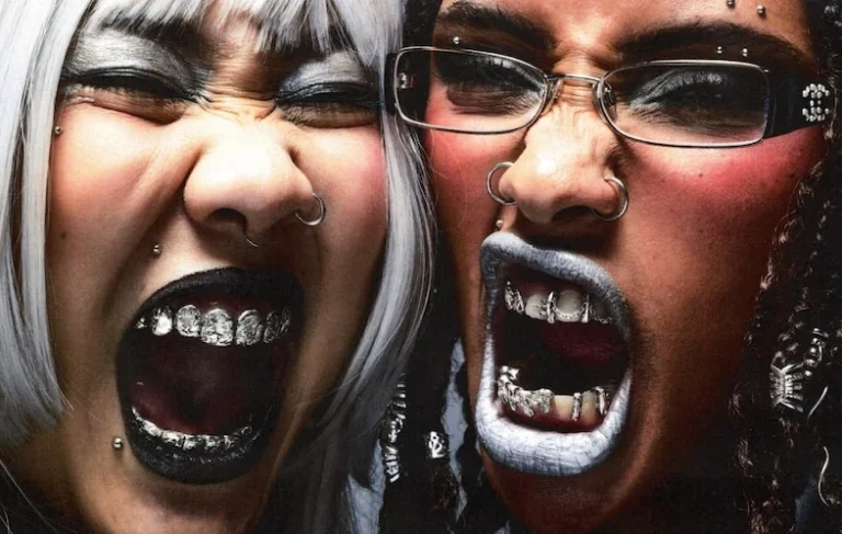Architectural Echoes in Bespoke Oral Adornment: Bitter000000 Redefines Luxury Grillz with Ancient Motifs and Meticulous Craftsmanship.
