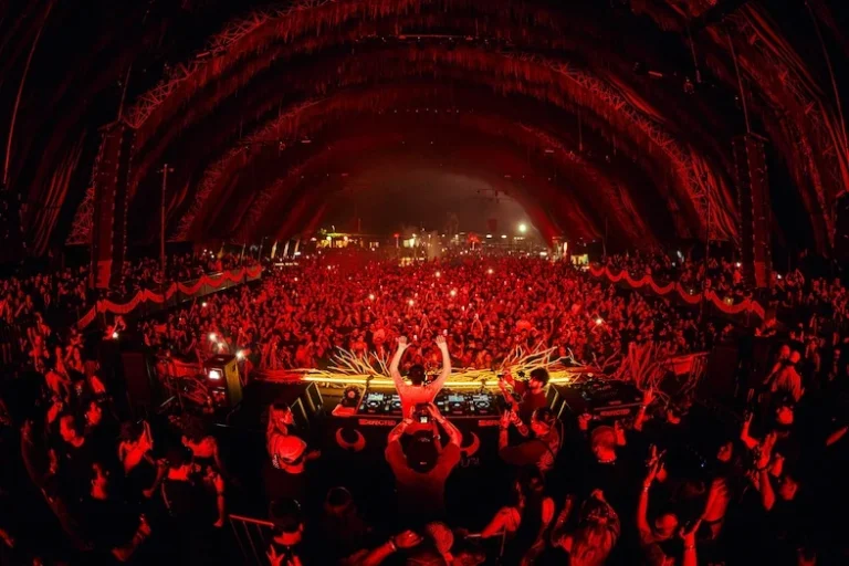 D-EDGE Celebrates 26 Years, Solidifying Brazil’s Electronic Music Scene from São Paulo to a National Phenomenon