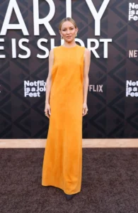 Kate Hudson Embraces Minimalist Sophistication in Tod’s Suede at the Los Angeles Premiere of Netflix’s Marty, Life Is Short