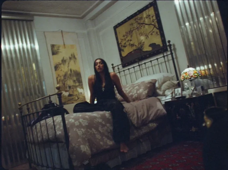 Lola Leon Unveils New Chapter with ‘T Shirt’ Single and Music Video, Marking a Significant Evolution in Her Artistic Journey