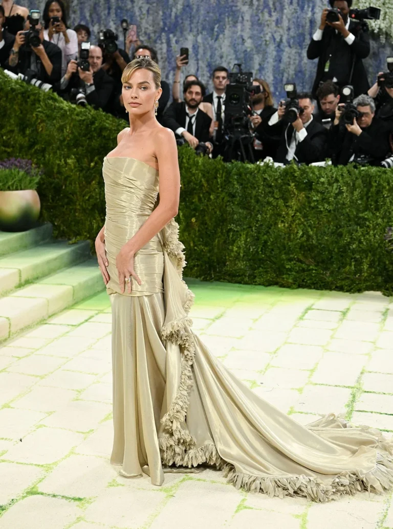 Matthieu Blazy Marks Chanel Met Gala Debut with Eight Bespoke Celebrity Commissions