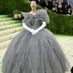 Sarah Paulson Critiques Wealth and Excess in Matières Fécales at the 2026 Met Gala