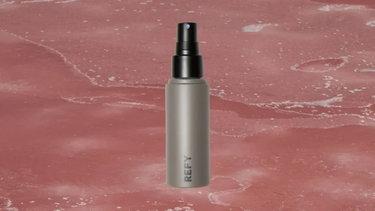 The Refy Face Setter Delivers a Dewy Finish, Becoming a Standout in the May Allure Beauty Box