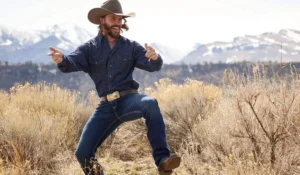 The Resurgence of Low-Rise Jeans for Men: A Style Evolution on the Hips
