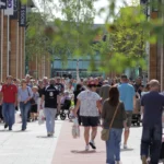 Digital Edition: May heatwave boosts retail sales