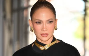Jennifer Lopez’s Bold Highlights Steal the Spotlight During "Office Romance" Press Tour