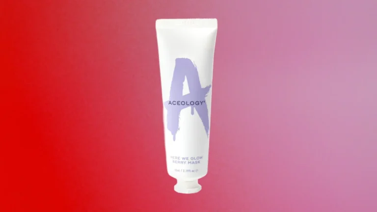 The Aceology Here We Glow Berry Mask Offers a Laboratory-Tested Solution to Post-Quarantine Skin Concerns