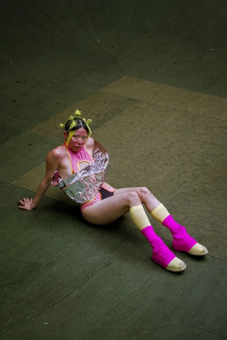 Damur Huang’s SS27 Show Transforms Berlin Skatehalle into a 10-Hour Rave, Redefining Fashion’s Boundaries