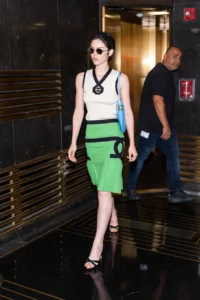 Gracie Abrams Showcases Triple Fashion Transition and New Single Minibar During High-Profile Appearance on The Tonight Show Starring Jimmy Fallon