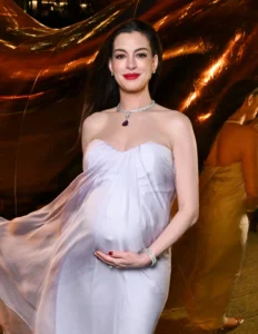 Anne Hathaway Embraces Moody Autumn Aesthetics With Signature Dark Manicure and Pedicure