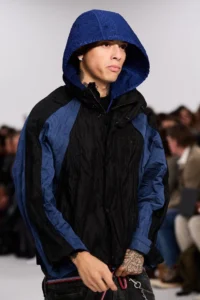 Back to School and Back to Basics: Daniel Lee’s Burberry SS27 Resets British Luxury at the Chelsea College of Arts