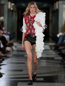 London Fashion Week SS27 Conjures the Spirit of 2007 With Multiple Gossip Girl-Inspired Runways