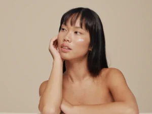 How to Build a Dry Skin Routine: A Dermatological Guide to Barrier Health and Restoration
